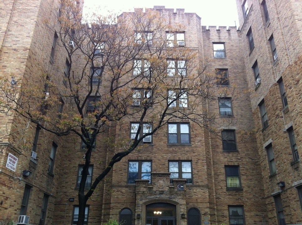 1420 Noble Ave in Bronx, NY - Building Photo
