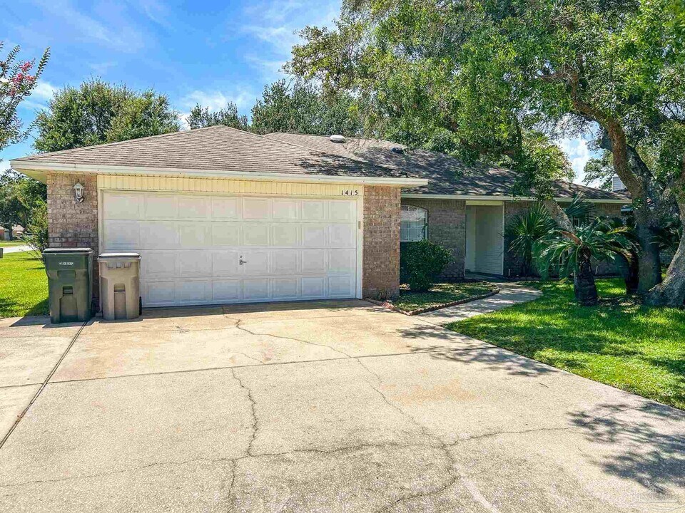 1415 Tender Oaks Ln in Pensacola, FL - Building Photo