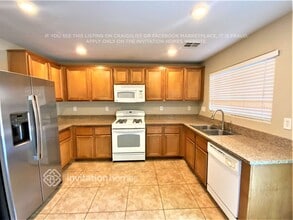 6456 Chatterer St in North Las Vegas, NV - Building Photo - Building Photo