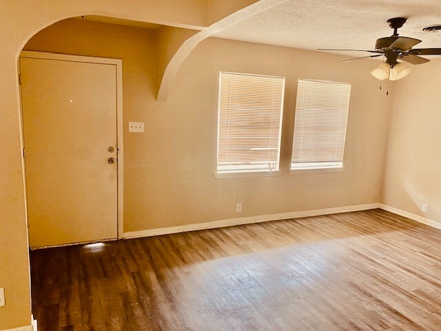 14 Richards Courts in La Marque, TX - Building Photo - Building Photo