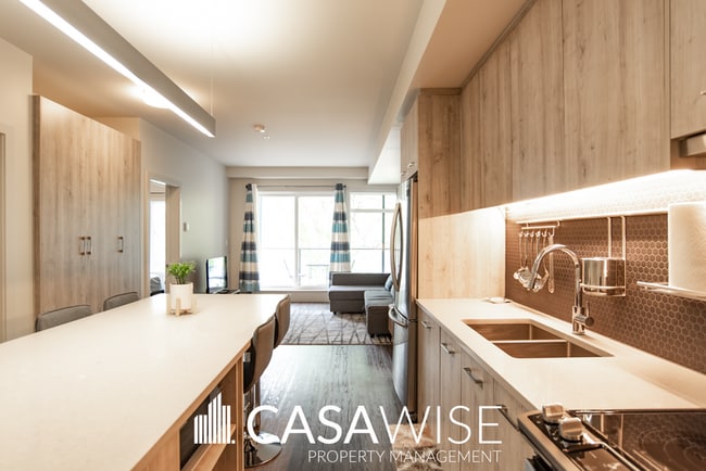 10837-383 83 Ave NW in Edmonton, AB - Building Photo - Building Photo