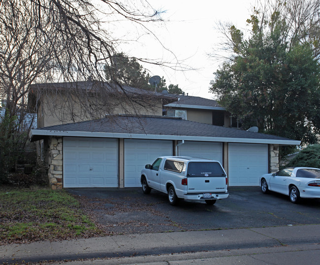 2735 El Parque Cor in Rancho Cordova, CA - Building Photo - Building Photo