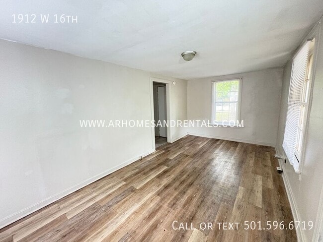 1912 W 16th St in North Little Rock, AR - Building Photo - Building Photo