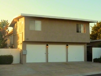 105 Avenida Carmelo in San Clemente, CA - Building Photo