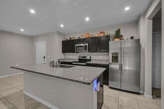 3351 Liberty Square Way in Fort Pierce, FL - Building Photo - Building Photo