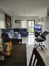 3730 N Pine Island Rd in Sunrise, FL - Building Photo - Building Photo