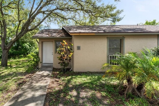property at 918 Otto Villa Pl