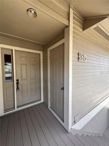 35 Magnolia Ave, Unit 35 in Ormond Beach, FL - Foto de edificio - Building Photo