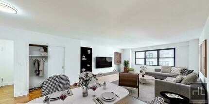 E 89 St, Unit 12H in New York, NY - Building Photo - Building Photo