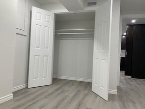 5 Jasmine Dr in London, ON - Building Photo - Building Photo