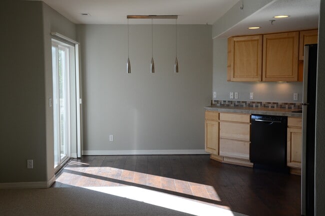 1021 Laramie Blvd, Unit D in Boulder, CO - Foto de edificio - Building Photo