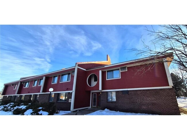 property at 16 Green River Rd