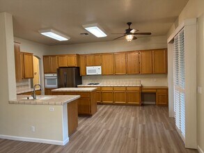 5941 Moss Creek Ct in Rocklin, CA - Building Photo - Building Photo