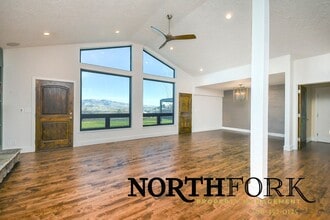 3736 N Mountain View Dr in Boise, ID - Building Photo - Building Photo