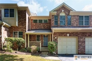 14 Wilkinson Way in Princeton, NJ - Building Photo