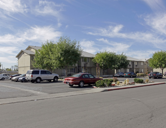 Grace Senior Living in Sparks, NV - Building Photo - Building Photo