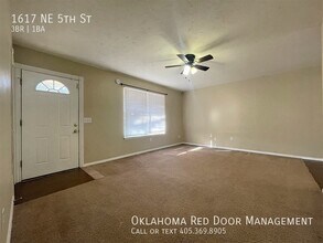 1617 NE 5th St in Moore, OK - Building Photo - Building Photo