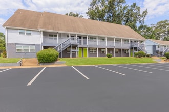 The Park at Queens Court in Jackson, MS - Foto de edificio - Building Photo