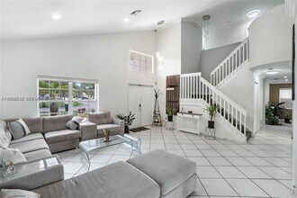 14591 Vista Verdi Rd in Davie, FL - Building Photo - Building Photo