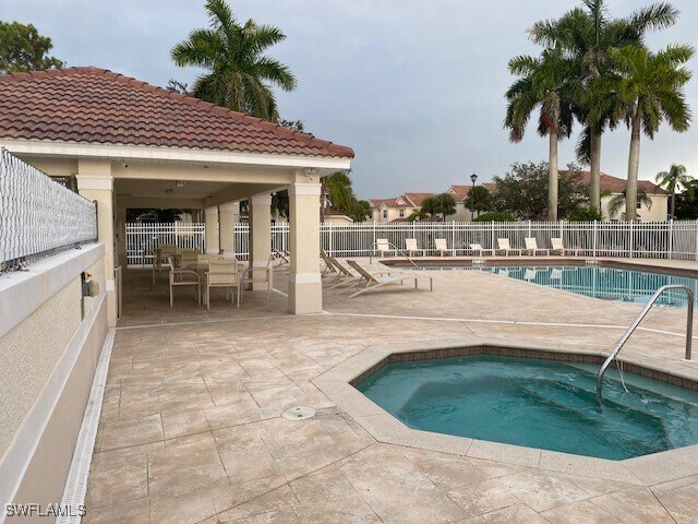 1164 Oxford Ln in Naples, FL - Building Photo - Building Photo