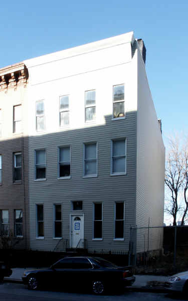 51 Java St in Brooklyn, NY - Foto de edificio - Building Photo