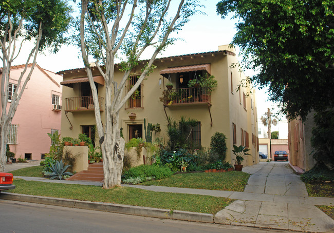 360 N Sierra Bonita Ave in Los Angeles, CA - Building Photo - Building Photo