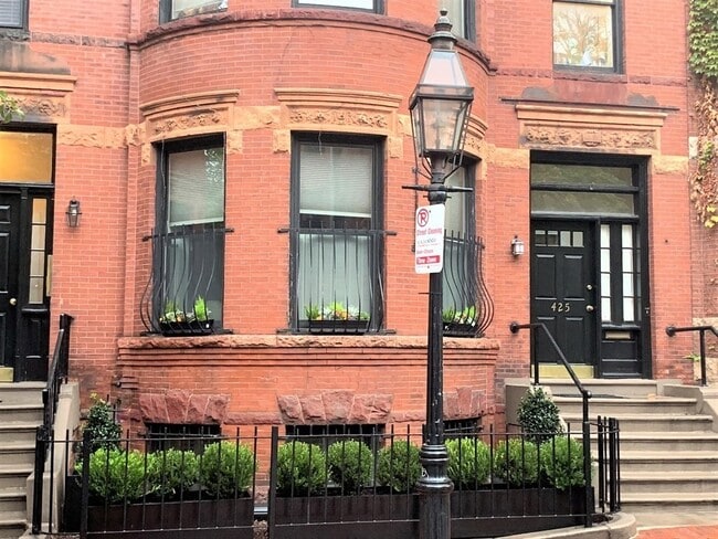 property at 425 Marlborough St