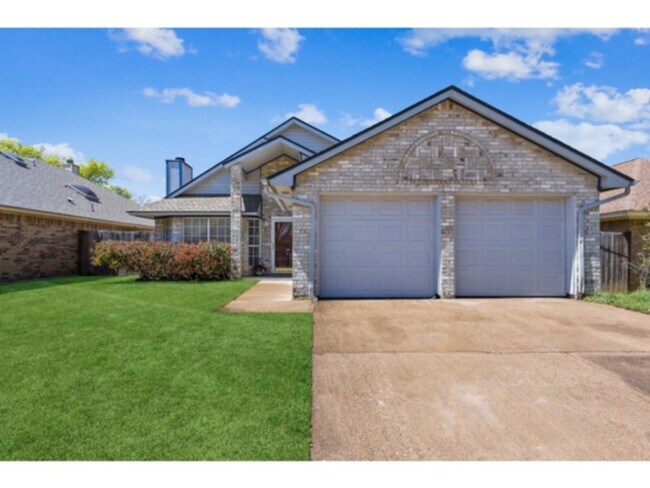 property at 2088 Bronco Ln