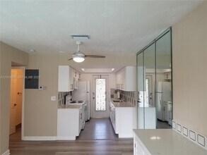 1005 S 17th Ave in Hollywood, FL - Building Photo - Building Photo