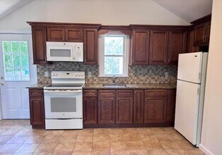 24 Polk St in Rocky Point, NY - Building Photo - Building Photo