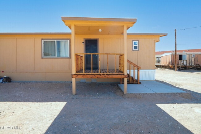 property at 12520 Montana Ave