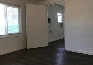 3508 Crestmore Rd in Jurupa Valley, CA - Building Photo - Building Photo