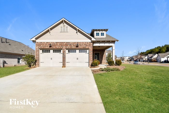 1481 Woodridge Pl in Gardendale, AL - Building Photo