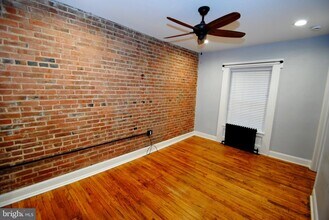 241 High St in Burlington, NJ - Building Photo - Building Photo