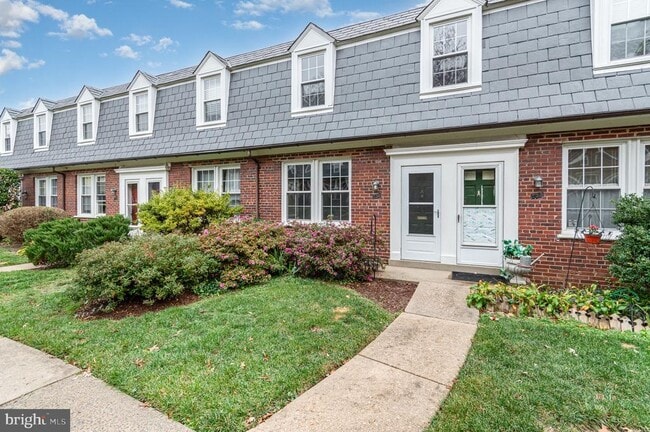 property at 2600 16th St S