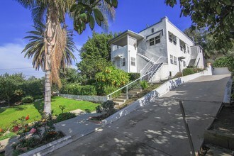 764-776 Hyperion Ave in Los Angeles, CA - Building Photo - Building Photo