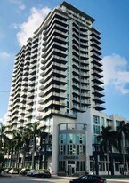 275 NE 18th St, Unit 507 in Miami, FL - Building Photo