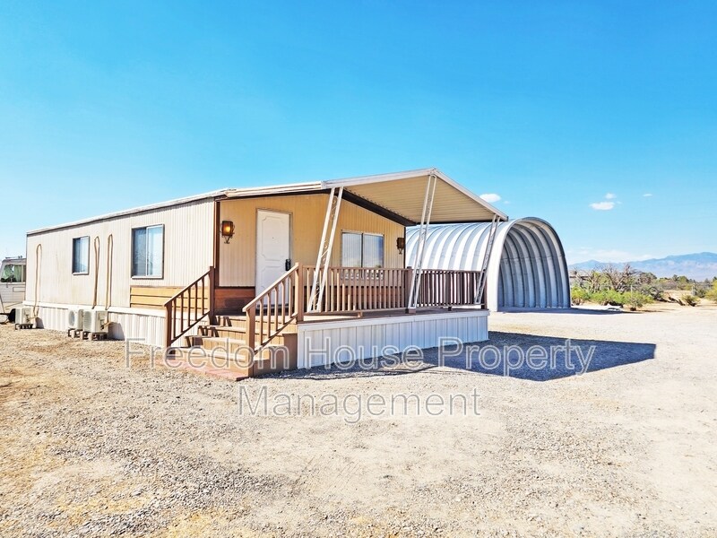 800 Julia St in Pahrump, NV - Building Photo