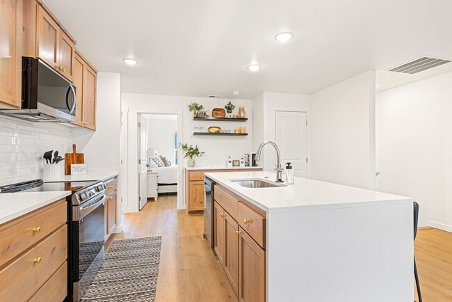 81 Old Yellowstone Trail in Three Forks, MT - Building Photo - Building Photo