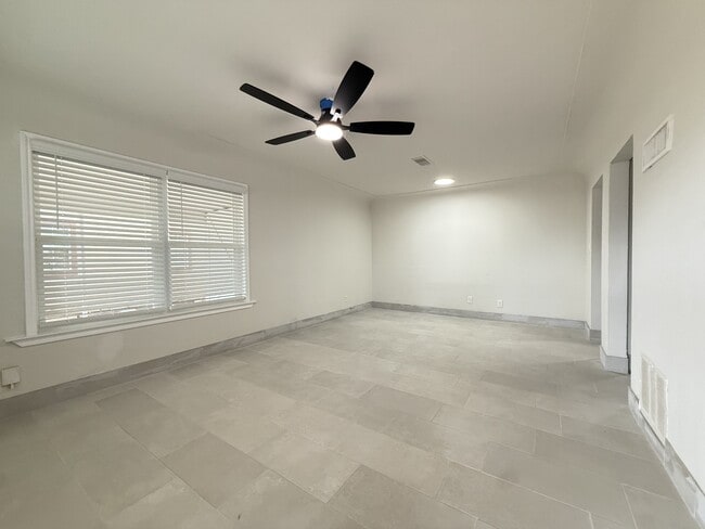 3100 Thomas Ave in Midland, TX - Foto de edificio - Building Photo