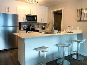 Walker Place in Lethbridge, AB - Building Photo - Building Photo