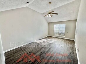 5528 Ginners Dr in Memphis, TN - Building Photo - Building Photo