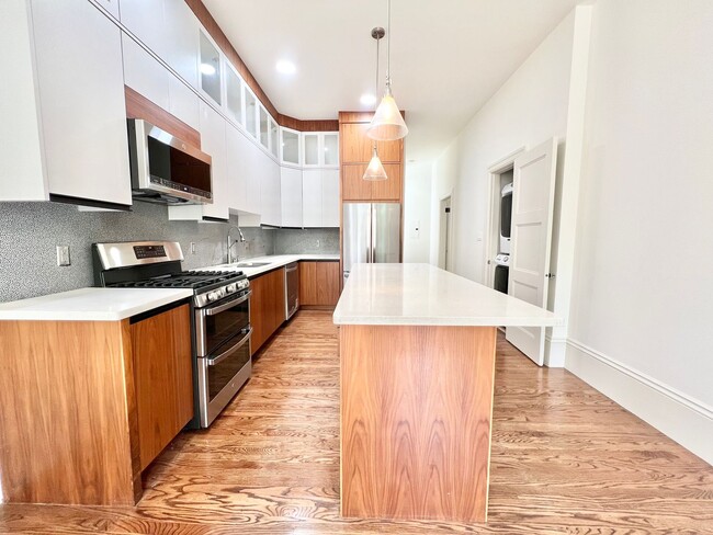 property at 625-627-627 Fillmore St