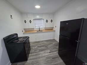 2920 Sherwood St in Baton Rouge, LA - Building Photo - Building Photo