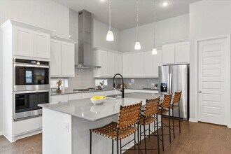 271 Eclipse Dr in Austin, TX - Building Photo - Building Photo