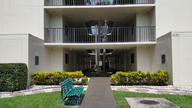 property at 5130 Las Verdes Cir