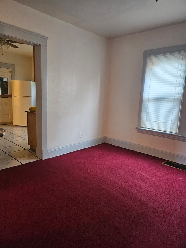 15448 Calcutta Ave, Unit DOWN Unit in Cleveland, OH - Foto de edificio - Building Photo