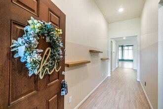 8123 Cheyenne Hills Trail in Richmond, TX - Foto de edificio - Building Photo