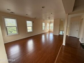 210 Broad St in Red Bank, NJ - Building Photo - Building Photo