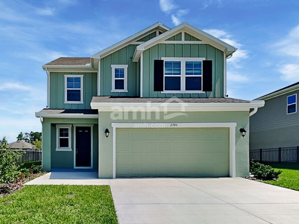 2590 Sunrise Lndg Lp in Tavares, FL - Building Photo